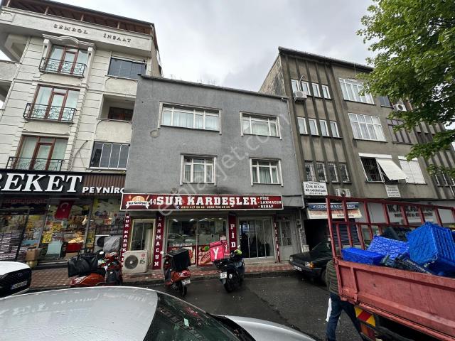 Mollateam Bayrampaşa Kartaltepe Mahallesinde Satılık Bina