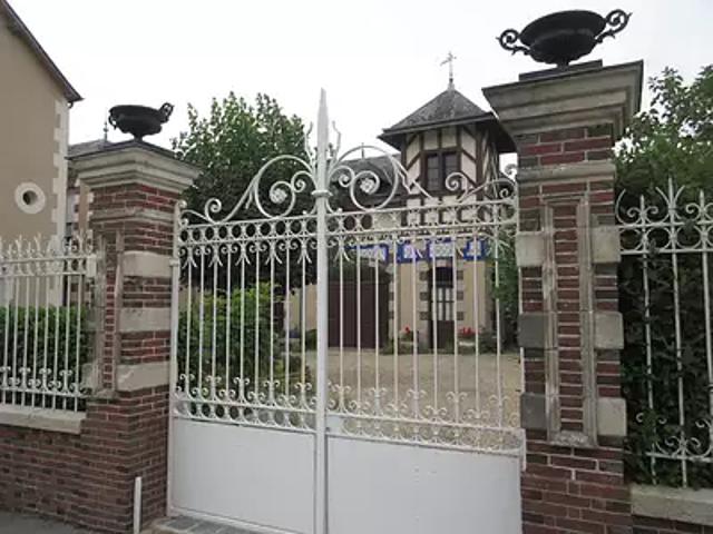 Mortagne au Perche 61400 Achat / Vente maison 7 pièces t7 au dernier étage