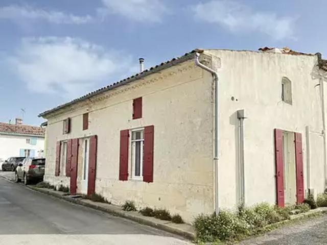 Mortagne sur Gironde 17120 Achat / Vente maison 5 pièces t5 terrasse