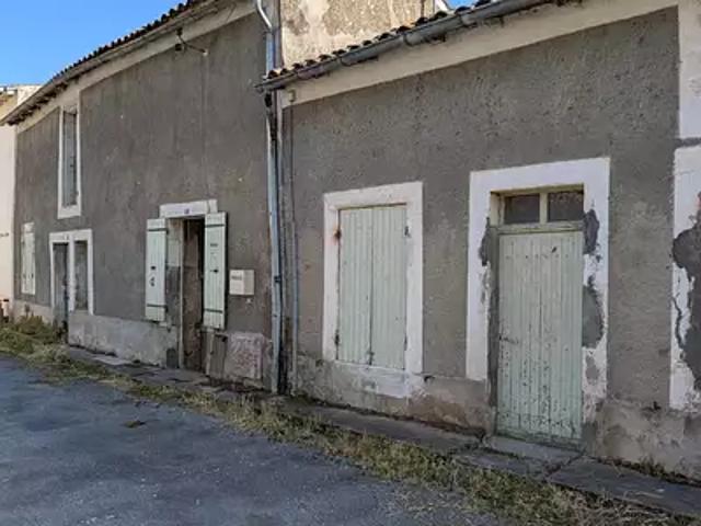 Mortagne sur Gironde 17120 Achat / Vente maison 6 pièces t6