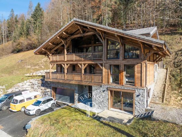 Morzine Chalet 5 chambres de 268 m² Totale 231 m² Habita. 241m² Morzine Avoriaz