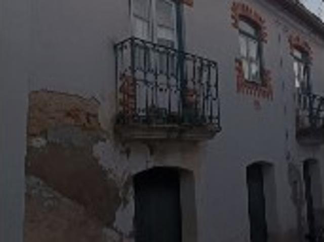 Moradia M4 para restaurar