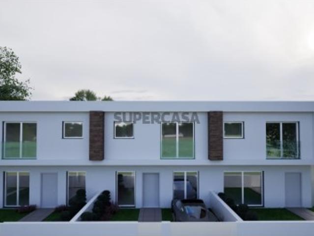 Moradia multifamiliar T3 em Fernão Ferro
