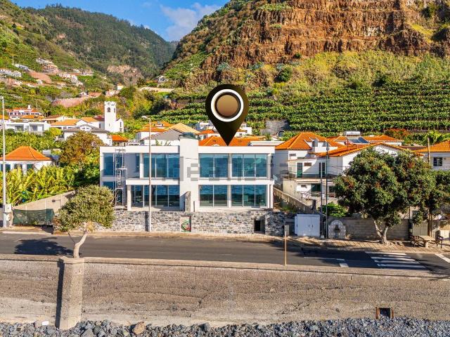 Moradia, Madalena do Mar