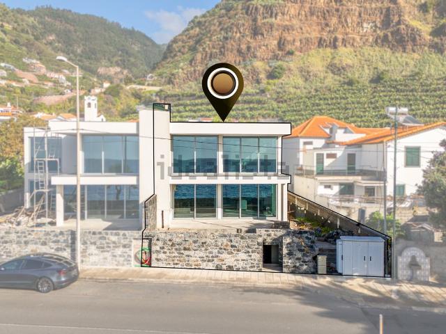 Moradia, Madalena do Mar