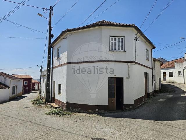 Moradia, Madalena e Beselga