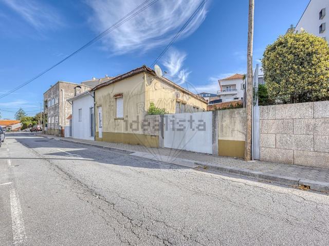 Moradia, Mafamude e Vilar do Paraíso