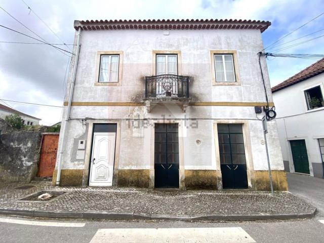 Moradia, Malhou