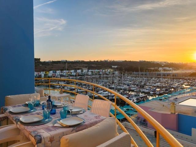 Moradia, Marina de Albufeira Cerro da Piedade, Albufeira e Olhos de Água