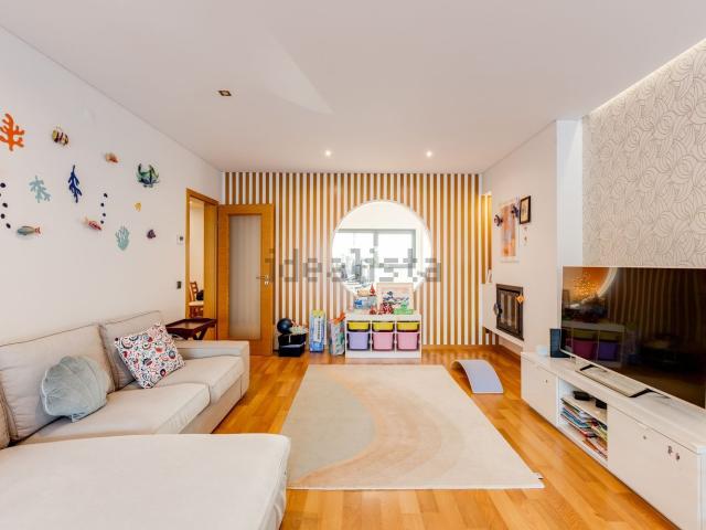 Moradia, Marrazes e Barosa