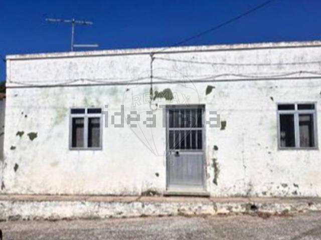 Moradia, Martim Longo