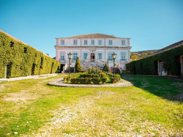 Moradia, Maxial e Monte Redondo