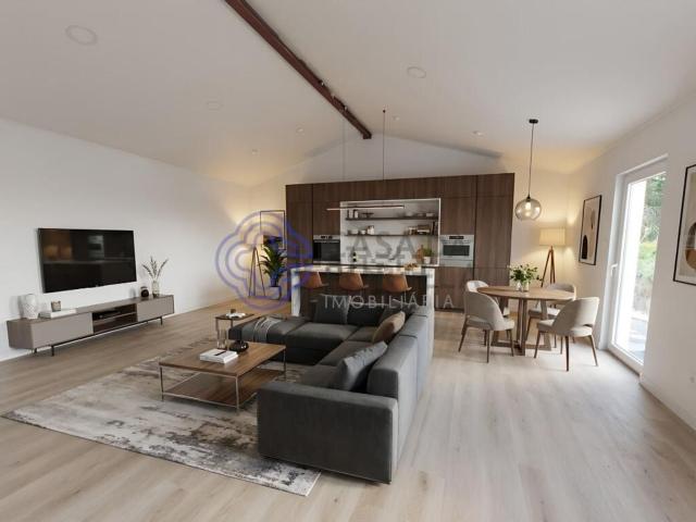 Moradia, Maxial e Monte Redondo