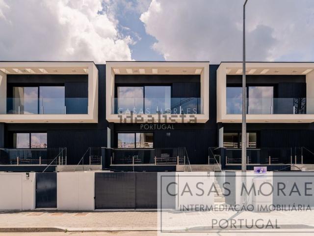 Moradia, Merelim São Pedro e Frossos