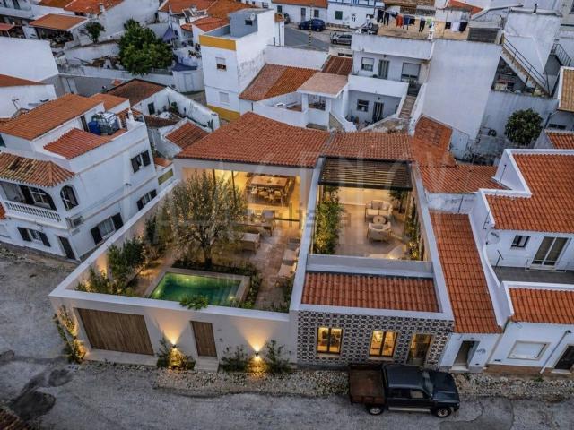 Moradia, Mexilhoeira Grande