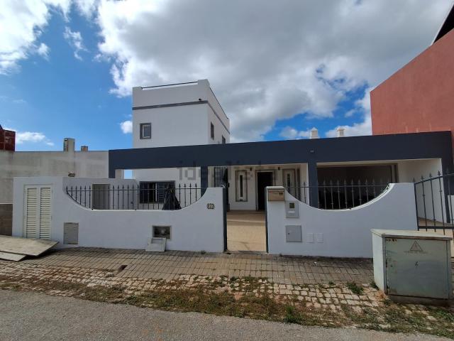 Moradia, Mexilhoeira Grande