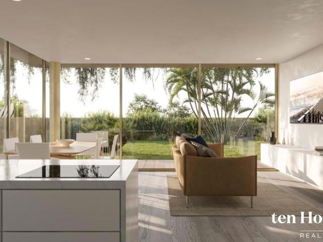 Moradia Moderna com Dois Quartos e Piscina Privada 208m² Luz