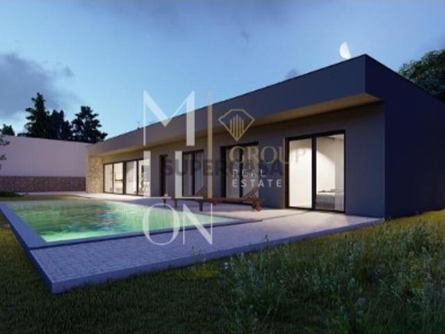 Moradia Moderna com Piscina em Zona Residencial Tranquila Vila Praia de Âncora