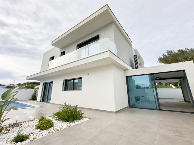 Moradia Moderna T3 em Murches com Garagem Box 223m² Alcabideche