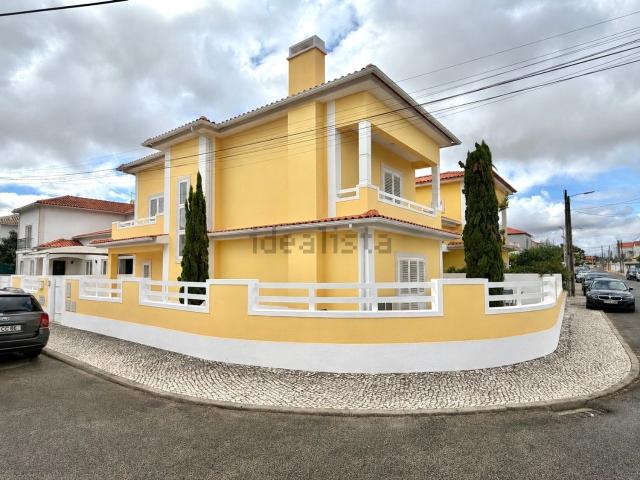 Moradia, Moita