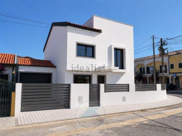Moradia, Moita