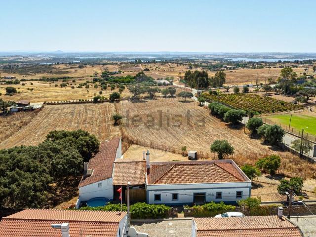 Moradia, Monsaraz
