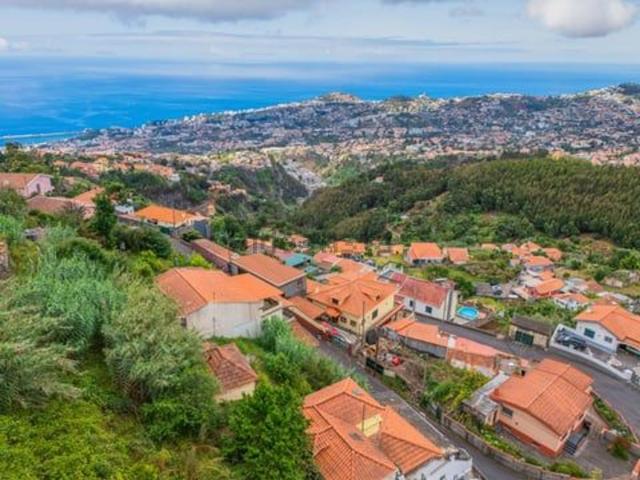 Moradia, Monte