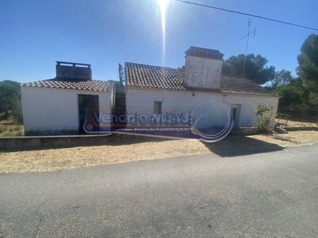 Moradia, Mora