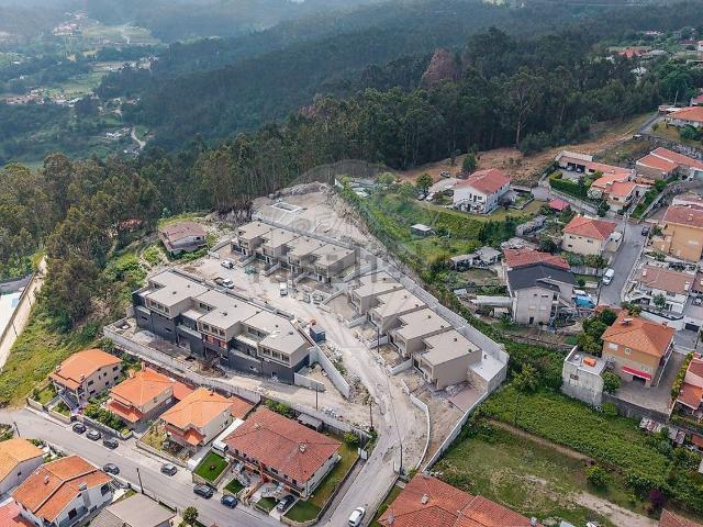 Moradia, Moreira do Rei e Várzea Cova