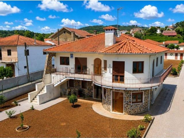 Moradia, Moure