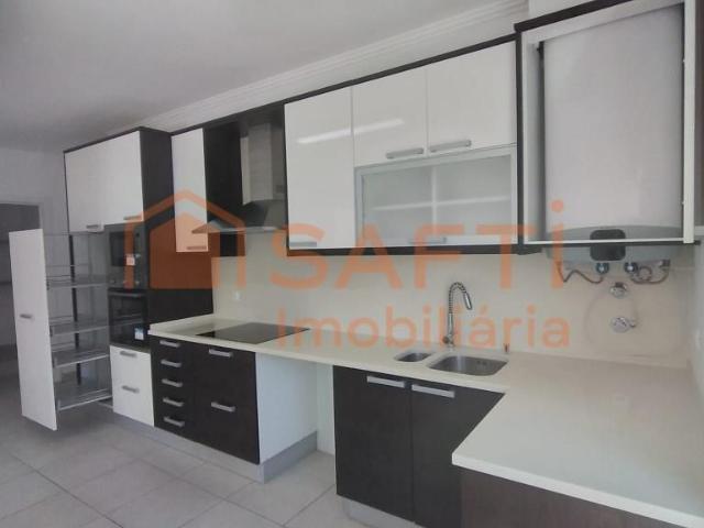 Moradia na Ericeira, com deslumbrante vista de mar. 137m² Ericeira