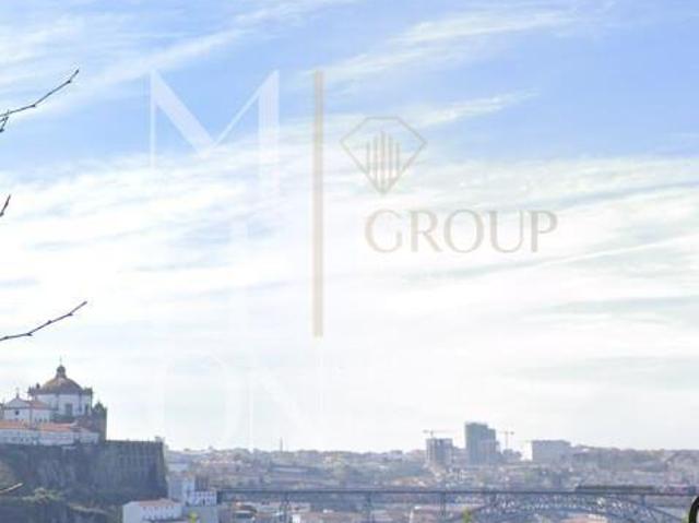 Moradia nas Fontainhas, Porto ? Oportunidade de Investimento com Benefícios Fiscais | 26073812113