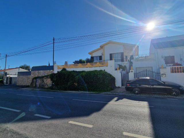 Moradia no Algarve a curta distancia a pé do comercio local em Algoz, Silves