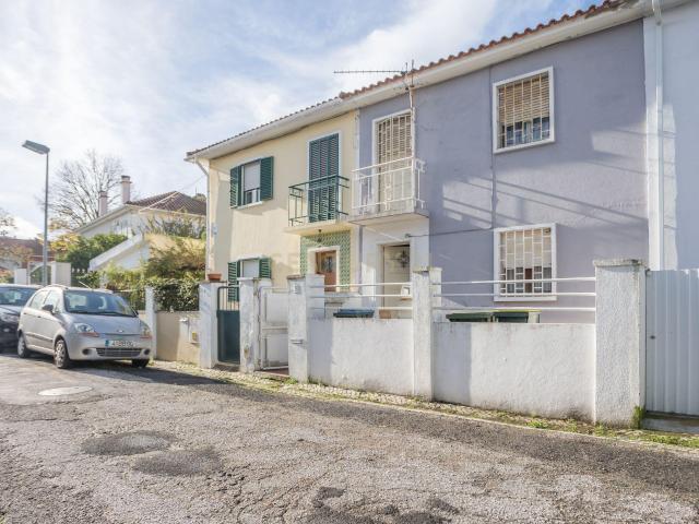 Moradia no Bairro de Santa Cruz de Benfica