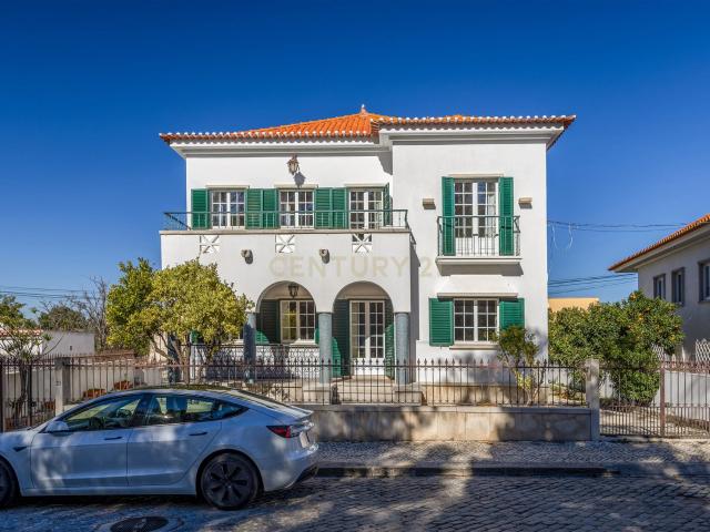 Moradia no Centro de Faro ao pé do Colégio do Alto. 251m² Faro Sé e São Pedro