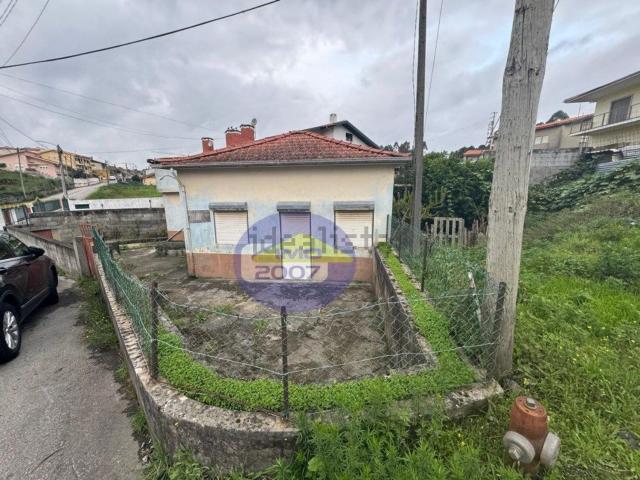Moradia, Nogueira da Regedoura