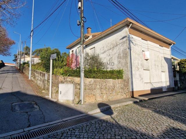 Moradia, Nogueira e Silva Escura