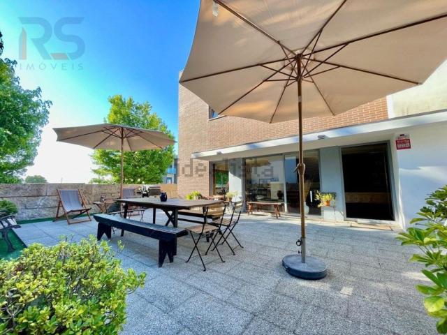 Moradia, Nogueira e Silva Escura