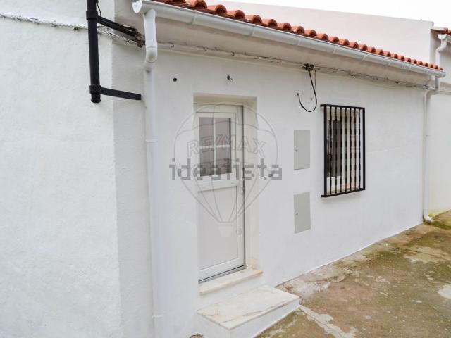 Moradia, Nossa Senhora da Vila Nossa Senhora do Bispo Silveiras