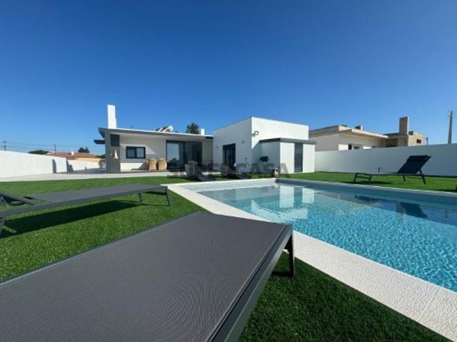 Moradia Nova Contemporânea V4 Foros De Salvaterra 455.000€