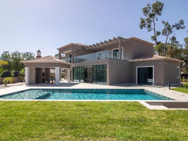 Moradia Nova de Luxo com Piscina e Jacuzzi na Penina Golf, P. 342m² Alvor