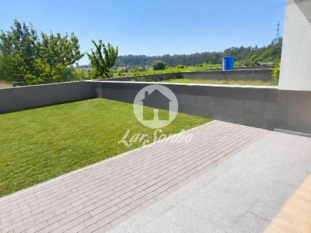 Moradia Nova em Barcelos | 26084093115