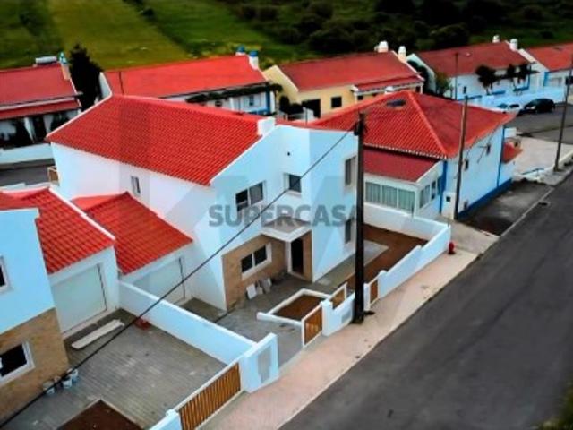 Moradia Nova T3 em Alvarinhos, São João das Lampas