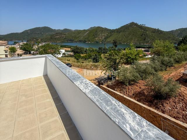 Moradia Nova T3, Vista Rio Urbanização Martinela, Ferreira do Zêzere