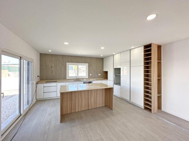 Moradia Nova T4 C/ 2 Suites e Garagem Pinhal das Formas