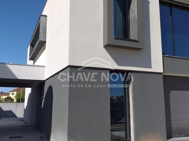 Moradia Nova V3 em São Félix da Marinha