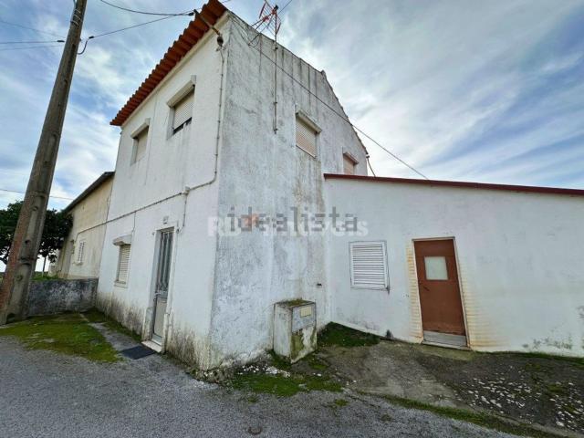 Moradia, Olaia e Paço