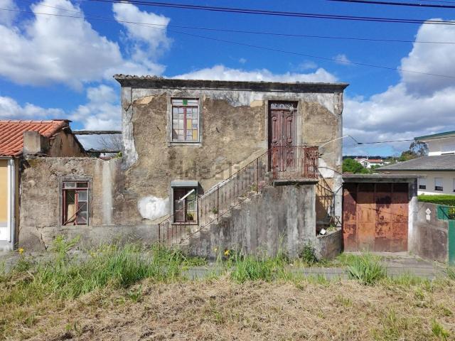 Moradia, Oliveira de Azeméis Santiago da Riba Ul Ul Macinhata da Seixa Madail