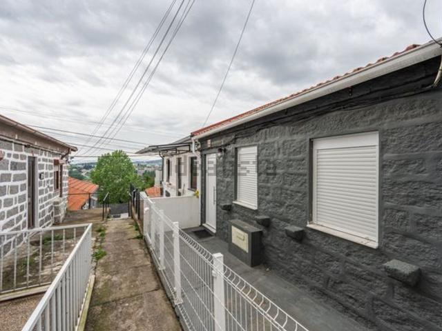 Moradia, Oliveira São Paio São Sebastião
