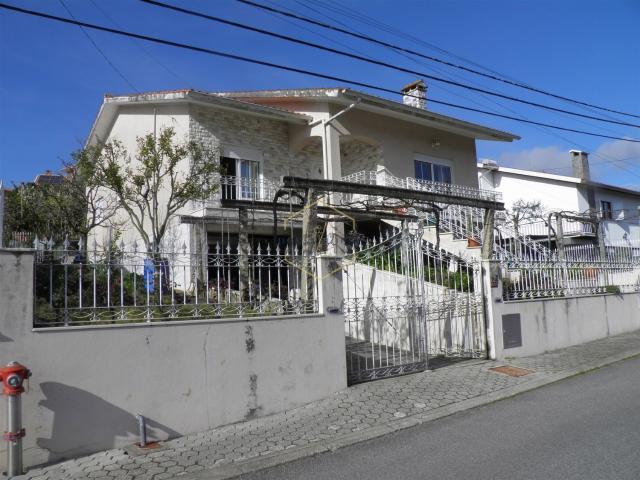 Moradia, Oliveirinha